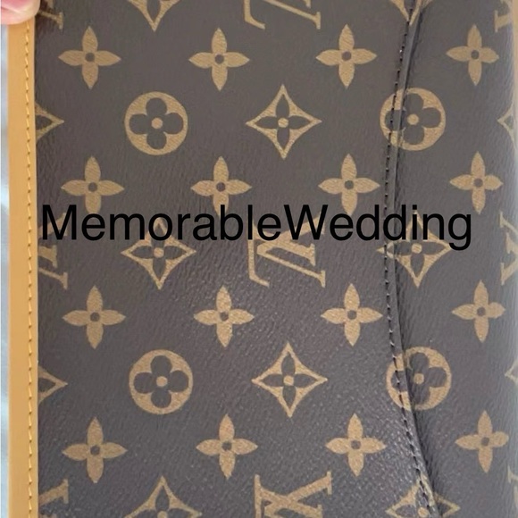 Authenticated Like New Diane Monogram Sachet, not used before price firm - Picture 4 of 10